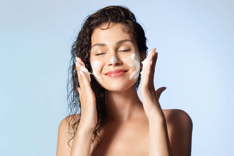 Clear Skin: Why Makeup Removal is a Crucial Step 