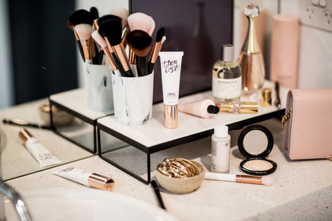 The Ultimate Guide to Makeup Brushes