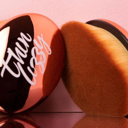 Body Perfector Cover & Glow Makeup + Free Blurring Brush!